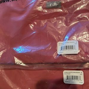 Figs Quartz pink set womens petite set new in sealed bag